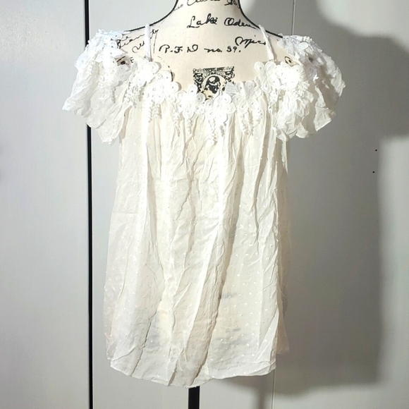 Womens White Swiss dot semi Sheer Crochet Detail Ruffle Off ShoulderTop Sz.Large - Picture 4 of 6